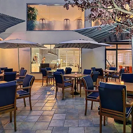 H10德芬酒店-仅限成人入住 酒店 萨洛